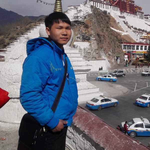 广西33岁单身帅哥真诚找对象-海南征婚相亲网