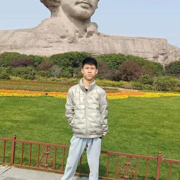 浙江22岁单身帅哥真诚找对象-海南征婚相亲网
