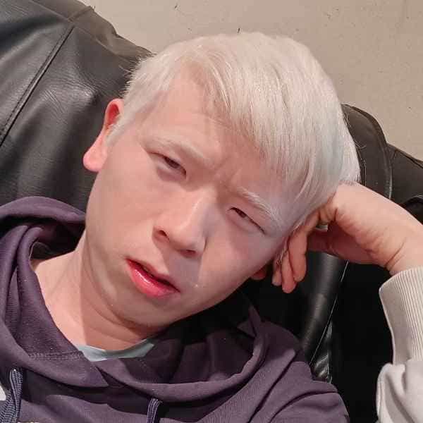 贵州31岁单身帅哥真诚找对象-海南征婚相亲网