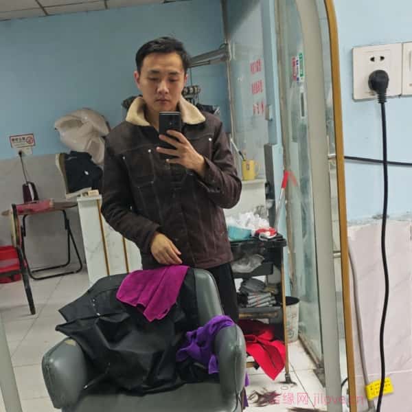 四川29岁单身帅哥真诚找对象-海南征婚相亲网