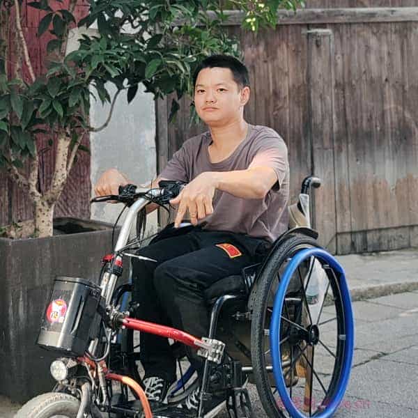 33岁岁湖北单身帅哥 - 海南吉缘网